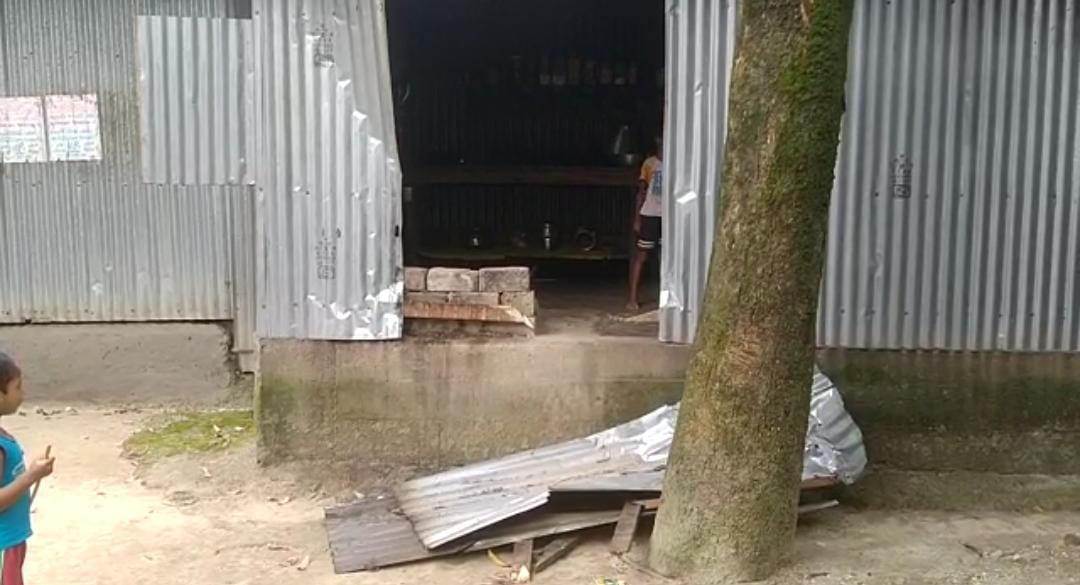 ফের হাতির হানার ঘটনা ঘটলো ডুয়ার্সে