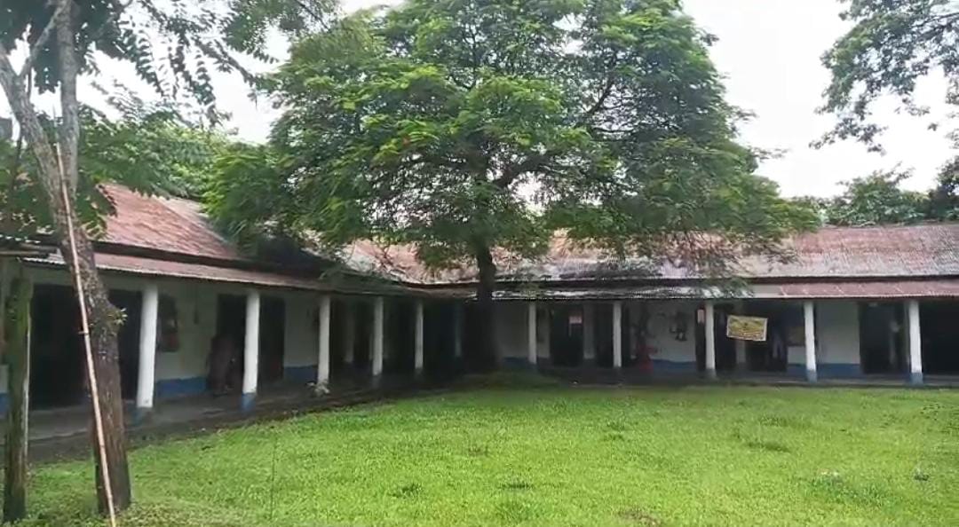 কোচবিহার পৌরসভার উদ্যোগে নিবেদিতা স্কুল সংস্কার