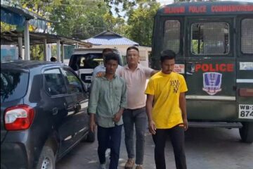 ফুলবাড়িতে প্রকাশ্য ছিনতাই এর ঘটনায় গ্রেফতার ৩, উদ্ধার চুরি যাওয়া সামগ্রী