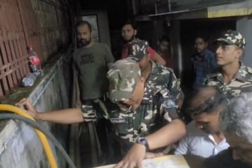 শিলিগুড়ি পৌর নিগম এর ৬ নম্বর ওয়ার্ডে ভয়াভহ অগ্নিকাণ্ড
